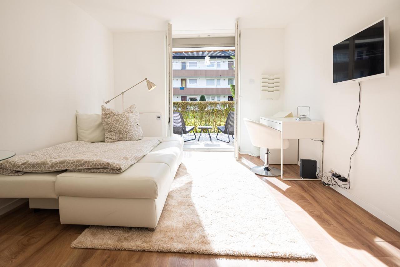 Sonnige Ferienwohnung In Neckarsulm Mit Massageliege & Wlan & Parken Exterior photo