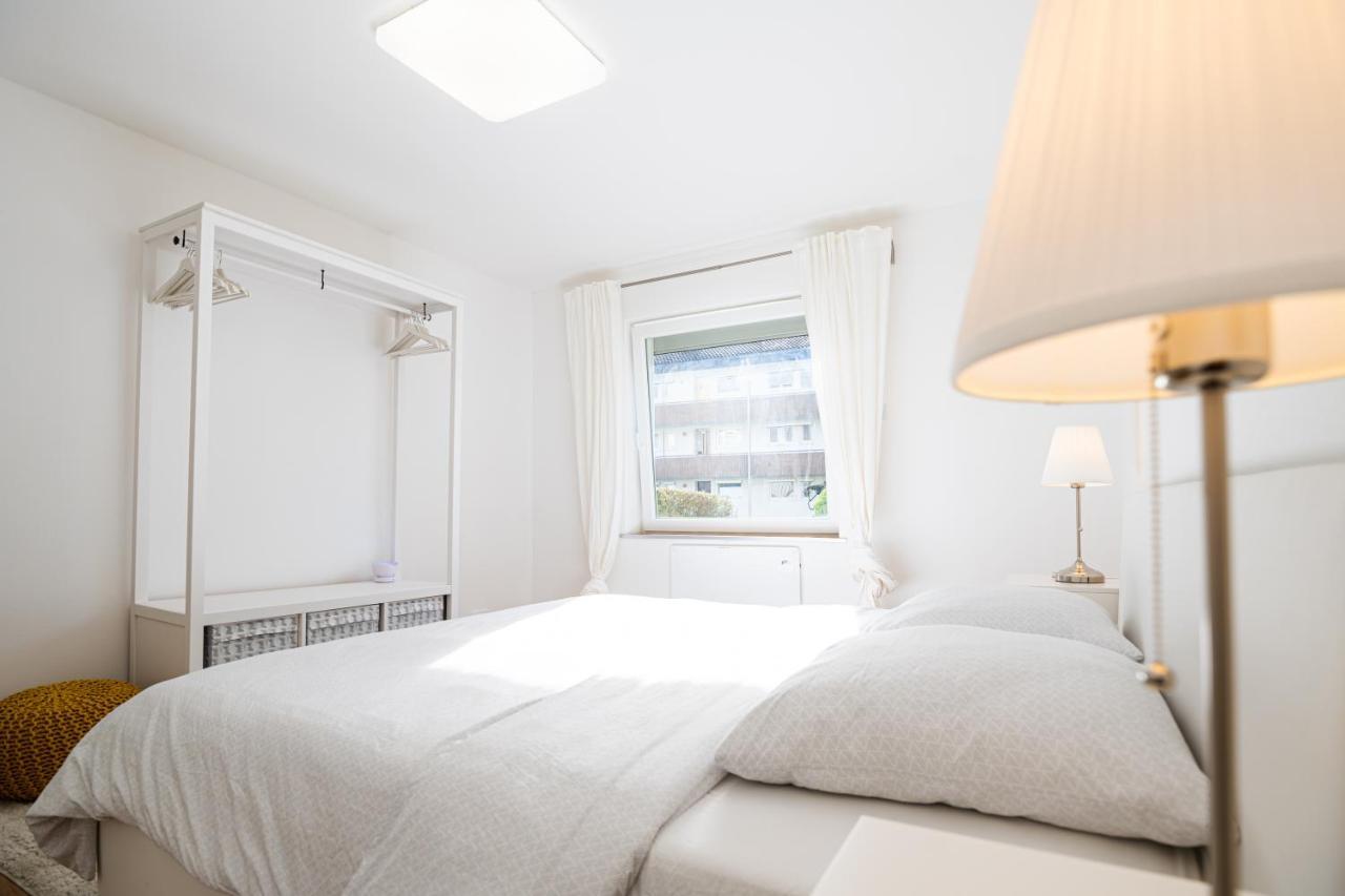 Sonnige Ferienwohnung In Neckarsulm Mit Massageliege & Wlan & Parken Exterior photo